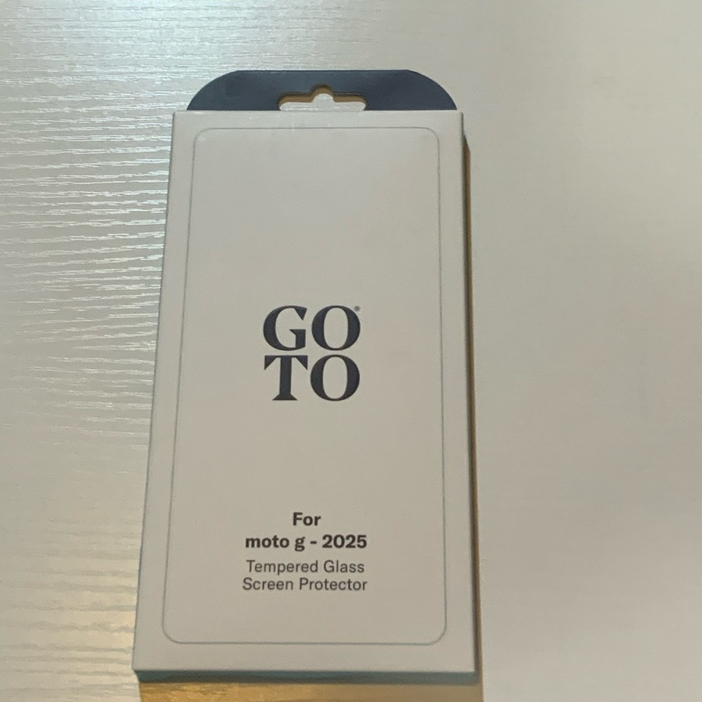 Go-To Tempered Glass Protector for Moto G 2025 - White